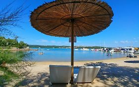 Fisherman'S Glamping Village