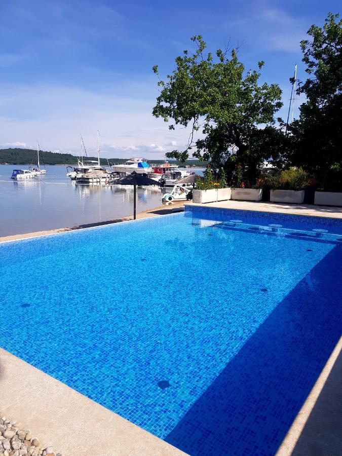 Fisherman'S Glamping Village Klimno Buitenkant foto