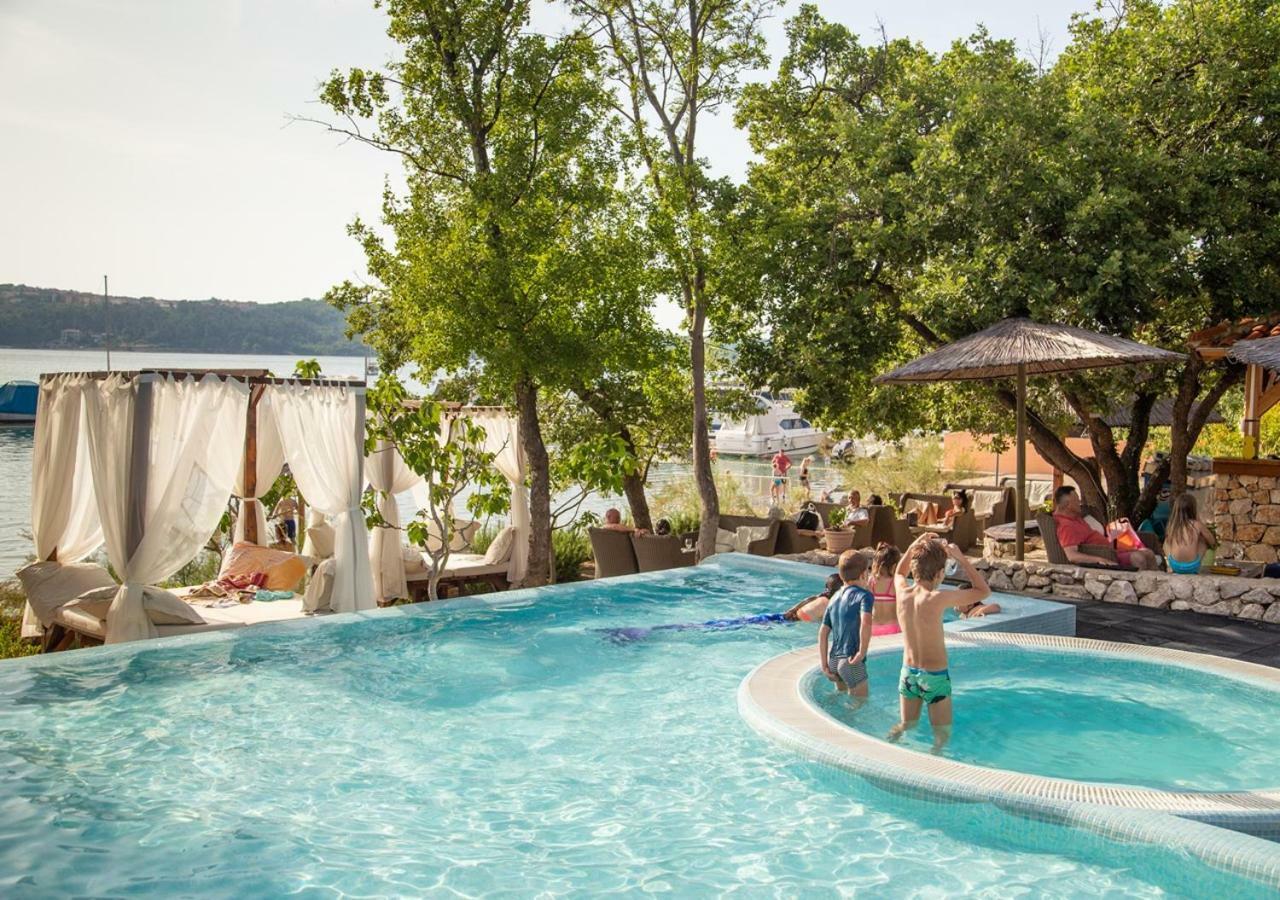 Fisherman'S Glamping Village Klimno Buitenkant foto