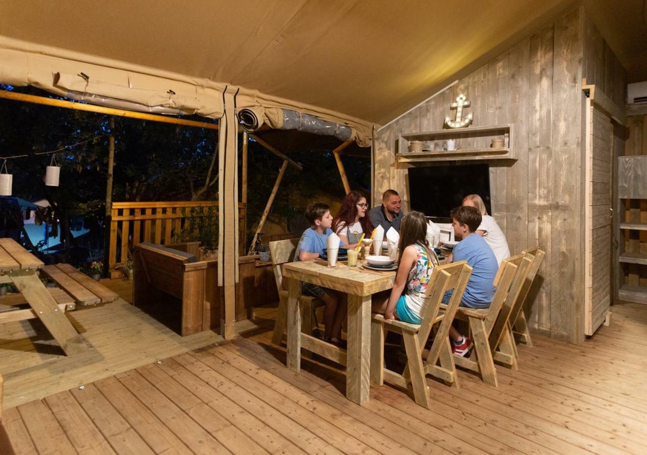 Fisherman'S Glamping Village Klimno Buitenkant foto