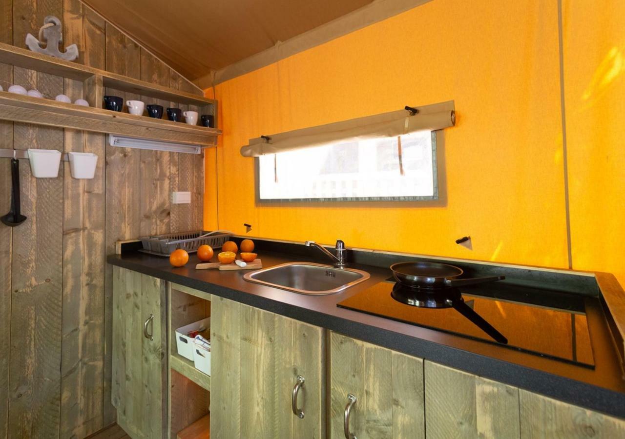Fisherman'S Glamping Village Klimno Buitenkant foto