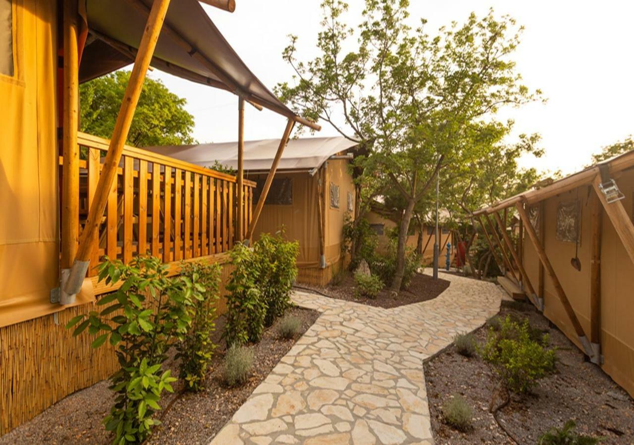 Fisherman'S Glamping Village Klimno Buitenkant foto