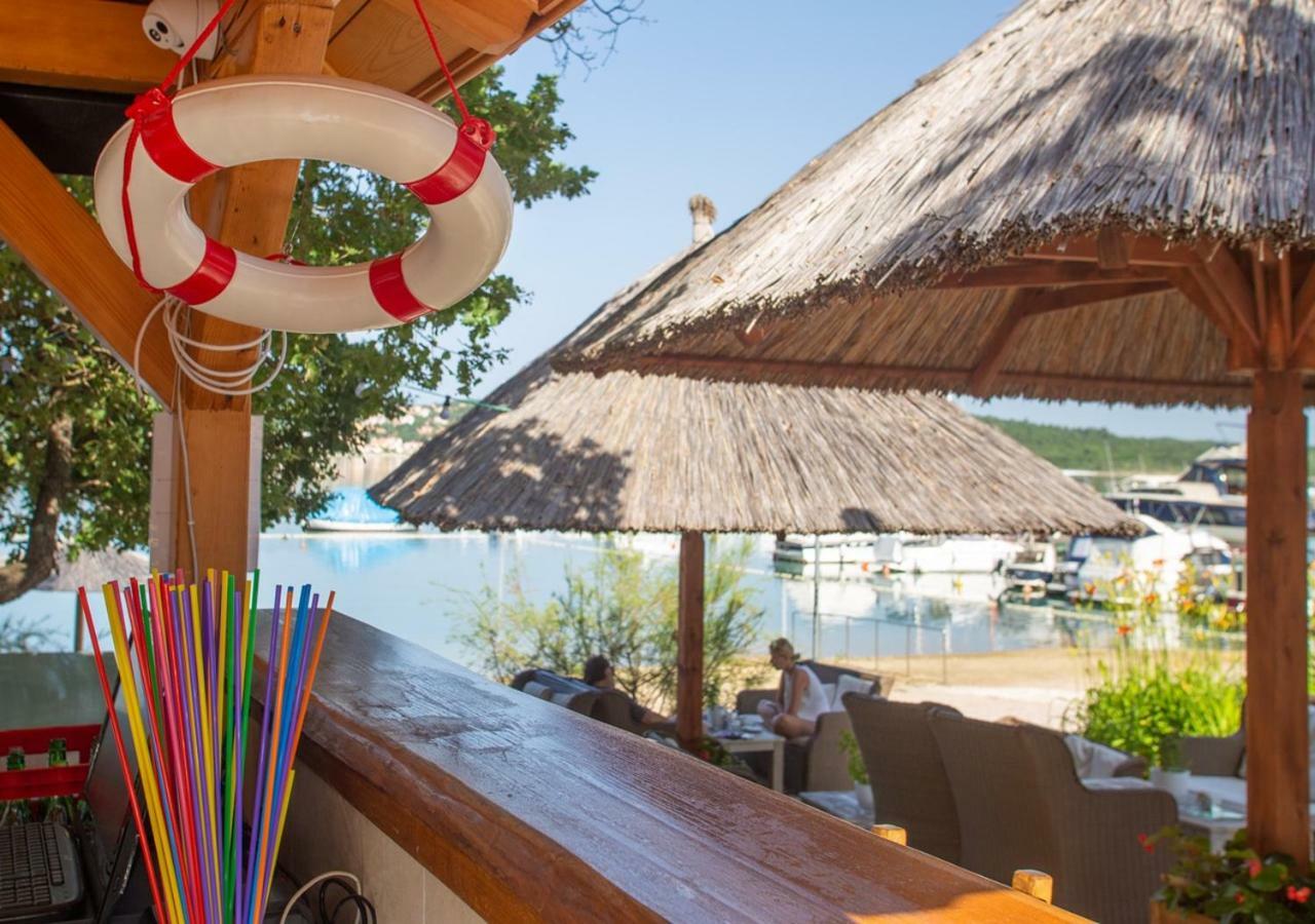 Fisherman'S Glamping Village Klimno Buitenkant foto